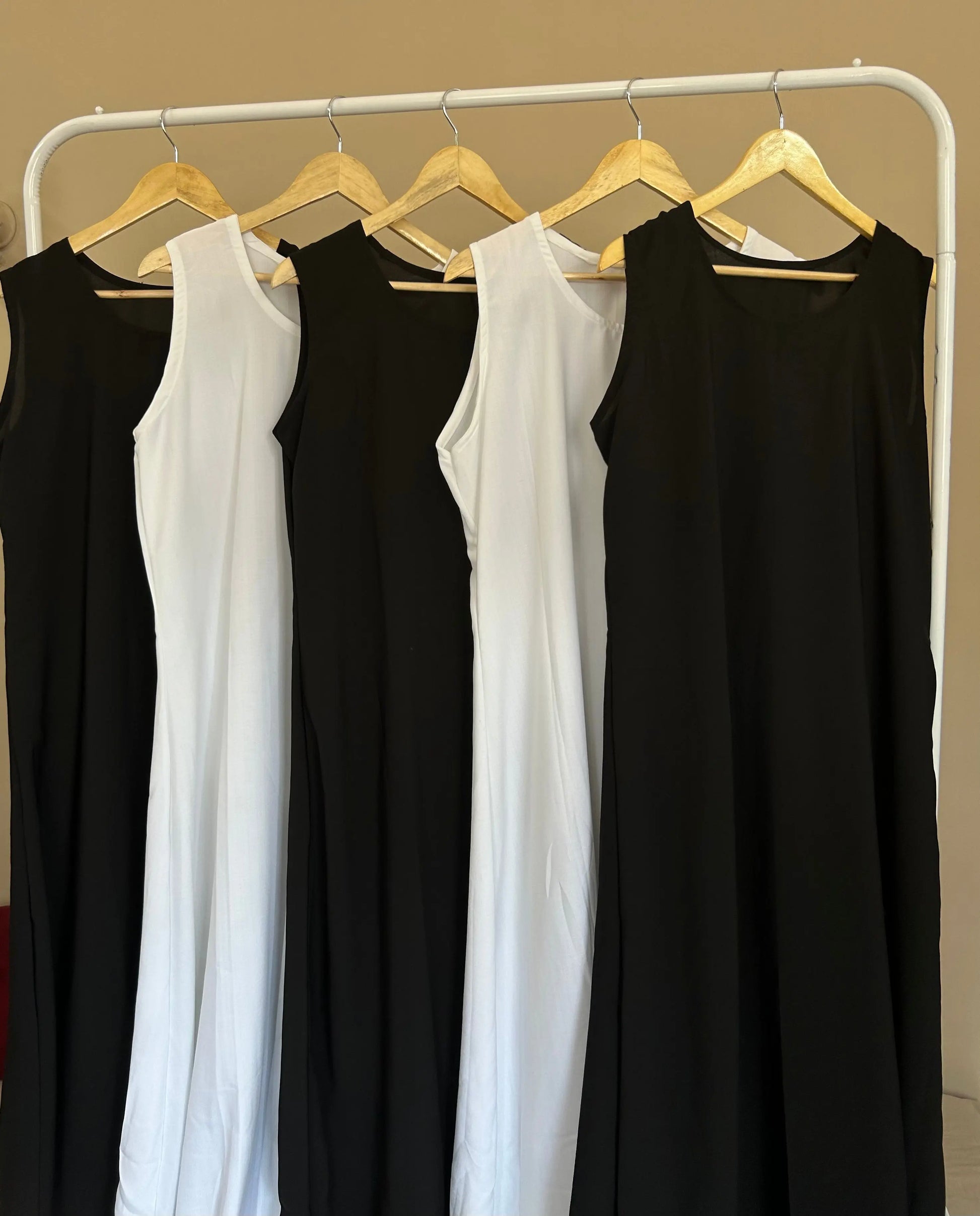 Under abaya Aishathemodestcouture